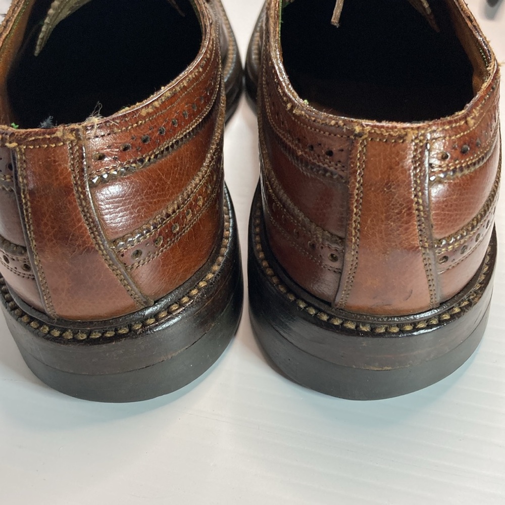 Vintage Florsheim Imperial 93602 8.5 men’s brown wingtip lace up shoes. Box 1 - Picture 5 of 10